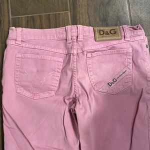 D&G pink cropped shorts sz 29